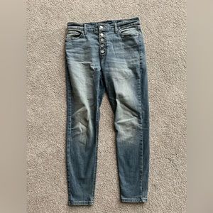 Lucky Brand straight ankle jeans. Light wash, Sz. 8. Make offer!!